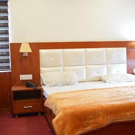 Galleu Hill Resort Шимла Екстериор снимка